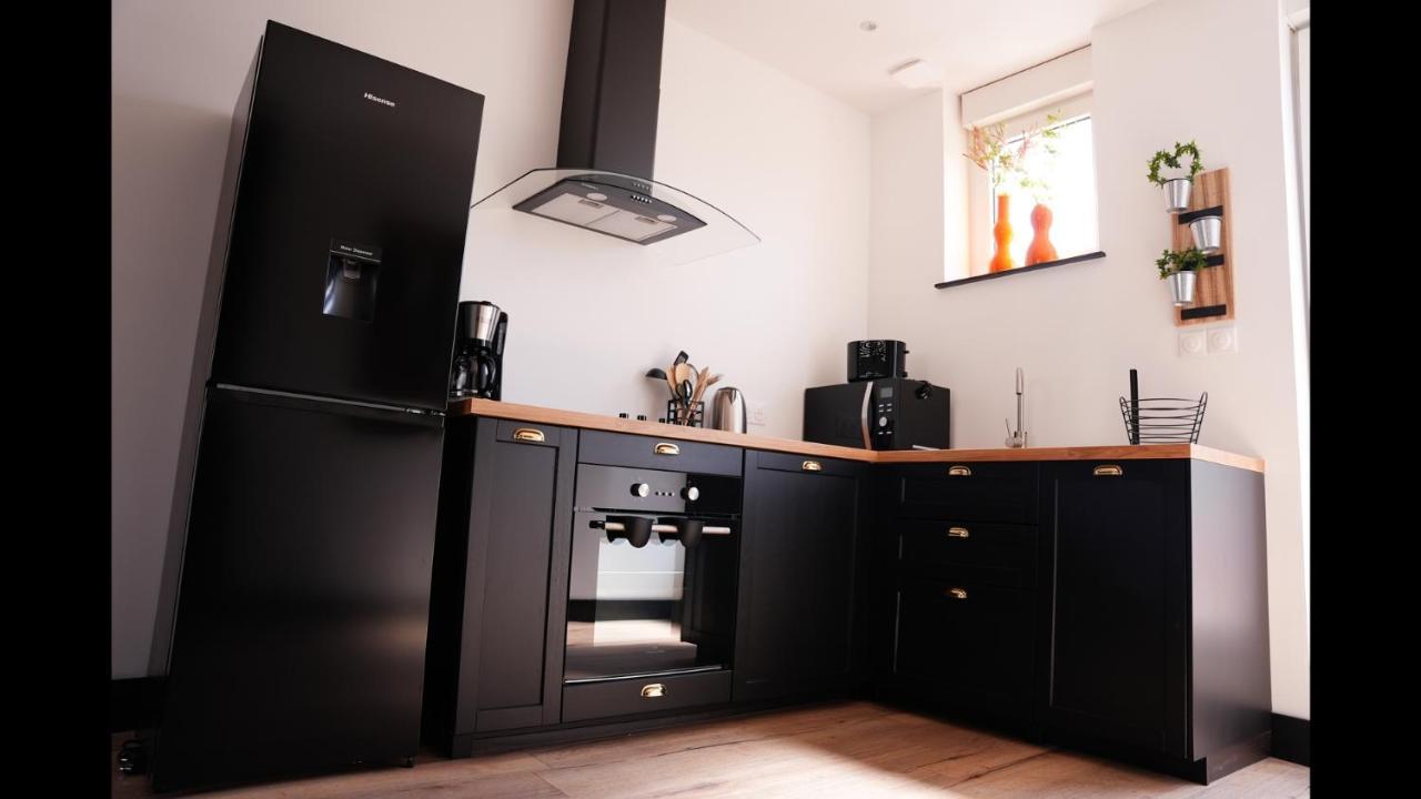 Les Charmes De Liege Apartment วาลองเซียนส์ ภายนอก รูปภาพ